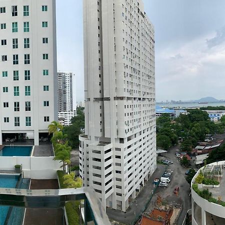 Straits Garden Suites By Yen'S Sojourn George Town Bagian luar foto