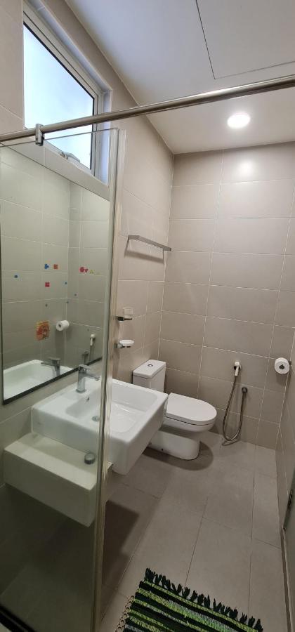 Straits Garden Suites By Yen'S Sojourn George Town Bagian luar foto