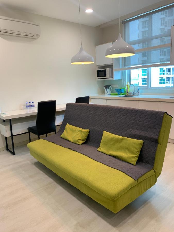 Straits Garden Suites By Yen'S Sojourn George Town Bagian luar foto